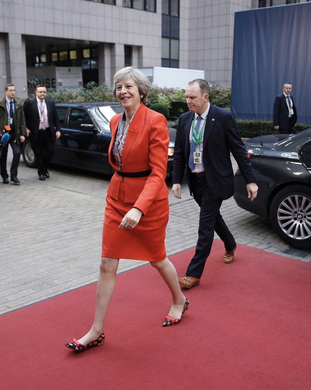 New British PM arriving for her first EU summit Oct. 2016 - dressed up? Does it influence your assessment of the PM's pedigree?